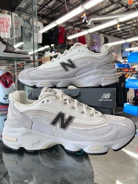 New Balance 1000 Pearl Grey Black Size 9.5